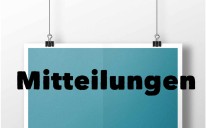 Flipchart auf dem das Wort Mitteilungen steht.